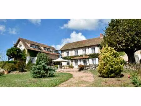 maison avec piscine et jardin charolles (71)