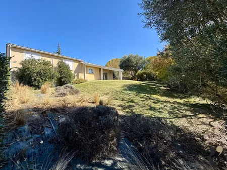 maison aigrefeuillet4/5 de 175m² vue dégagée  1050 m² de parcelle.