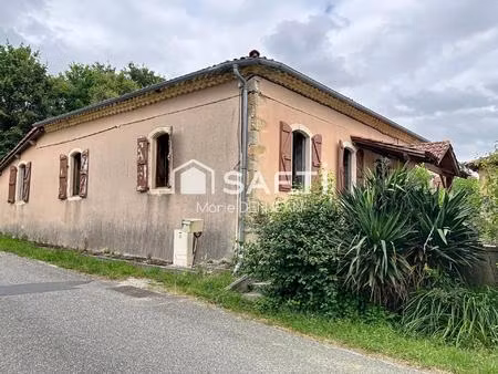 charmente ferme de 180 m² sur 4800 m² de terrain.