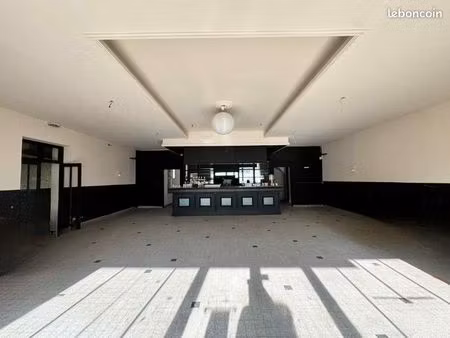 immeuble 7 pièces 261 m²