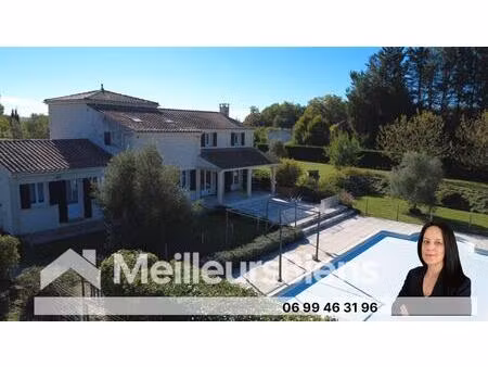 superbe propriété avec gîte  piscine et vue imprenable sur la campagne