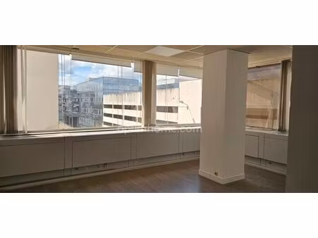 location bureau 1 pièce 25 m² à pontoise (95000)