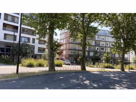 vente locaux professionnels 240 m² à avon (77210)  378 315 €