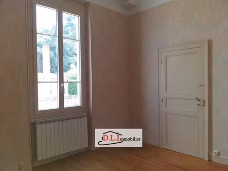 location appartement 3 pièces 70 m² à castelsarrasin (82100)  630 €