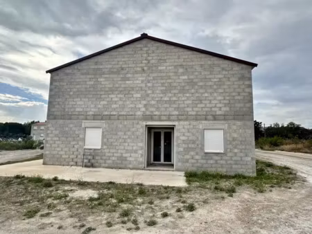 bureau 85m2 lançon de provence