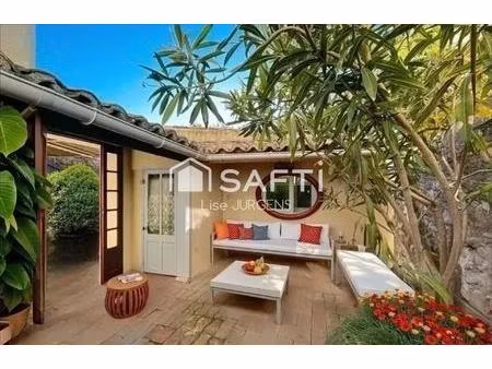 maison de village en pierre  le charme provençal