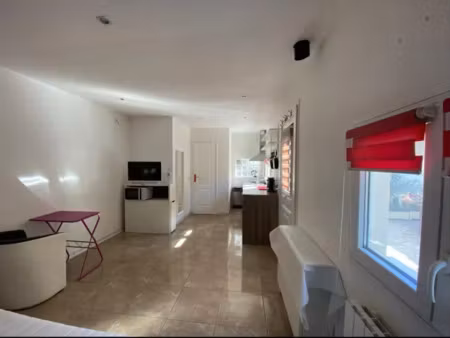 location appartement 1 pièce 25 m² à vitry-sur-seine (94400)  830 €