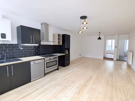 location appartement 4 pièces 77 m² à saint-chamond (42400)  785 €