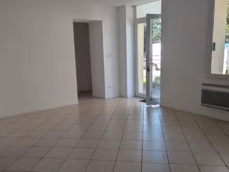 location appartement 3 pièces à talais (33590)  600 €