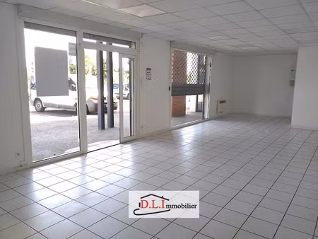location locaux professionnels 65 m² à moissac (82200)  600 €
