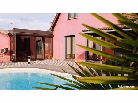 maison 7 pièces 180 m²