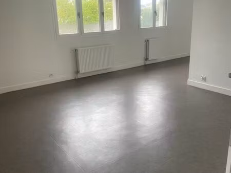 appartement + parking + garage prive