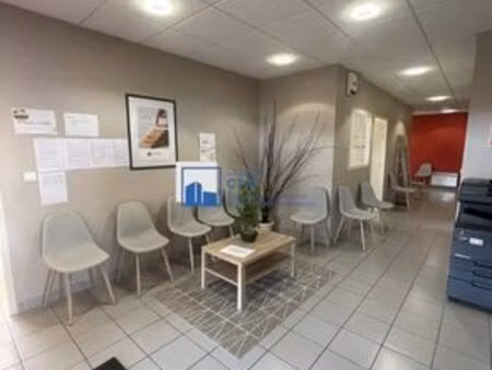 prestigieux bureau de 193 m2 en location - bouchemaine  france