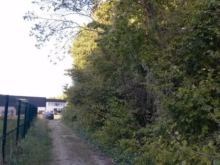 terrain 2 820 m² nemours