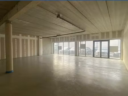 location locaux professionnels 132 m² à pia (66380)  2 566 €