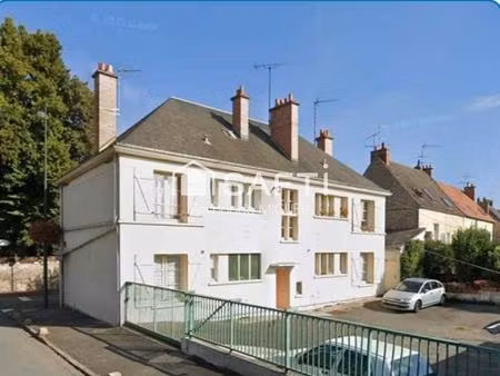 idéalement placé  pour investisseurs