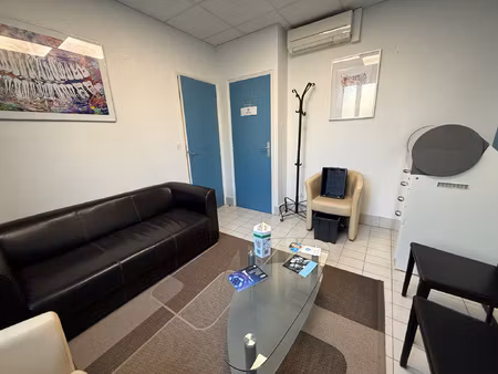 au coeur d'orsay appartement 3 pièces de 50 m2 avec couret