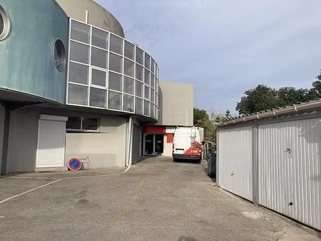 location local d'activités la seyne sur mer 270 m²