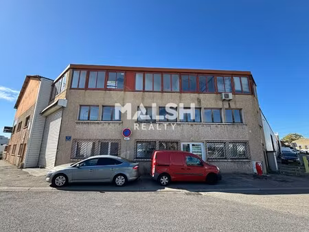 location local professionnel 142m²