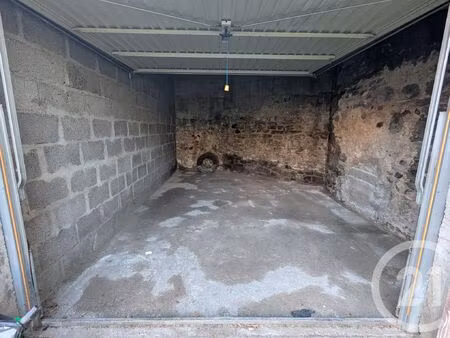 location parking riom 63200