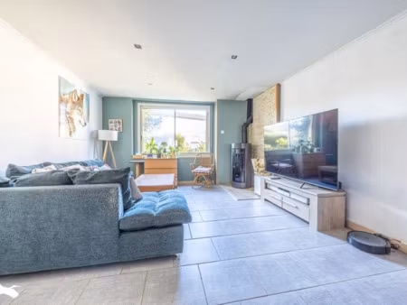 vente maison 6 pièces 135 m² à saint-pierre-d'amilly (17700)  185 000 €