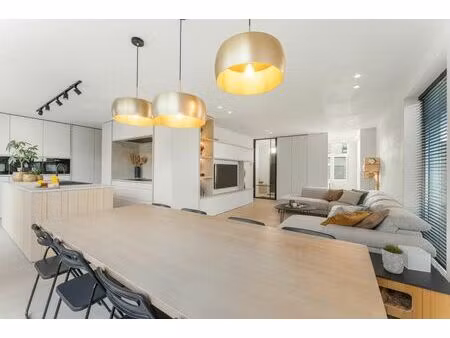 exclusieve  recente nieuwbouwwoning met 5/6 slpks + tuin!