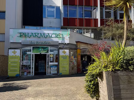 location local commercial