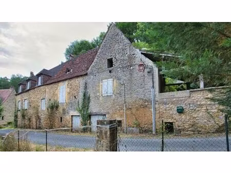 vallée dordogne - maison divisée en deux logements à restaurer e