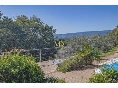 maison proche de roussillon avec vues imprenables
