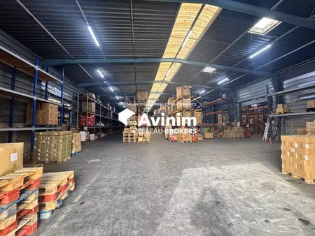 ntrepôt de 4 385 m² divisible à partir de 1 000 m² – sarce