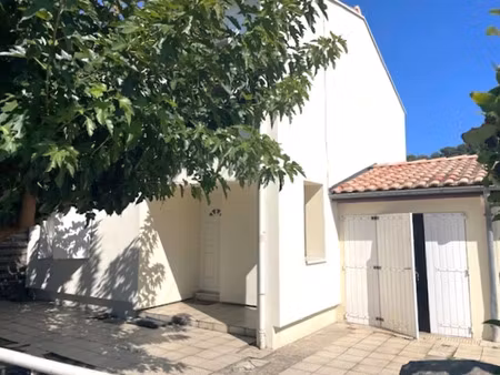 location maison 5 pièces 83 m² à cenon (33150)  1 335 €