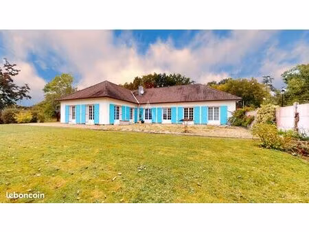 propriété 8 pièces 182 m²