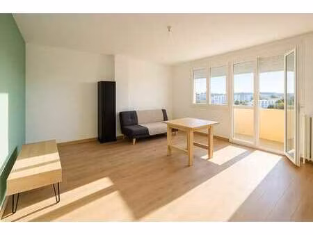 vente appartement 3 pièces à niort (79000) : à vendre 3 pièces / 56m² niort