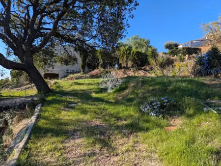 vente terrain 572 m² à ollioules (83190)  367 500 €