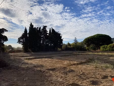 vente terrain 280 m² à hyeres (83400)  225 000 €