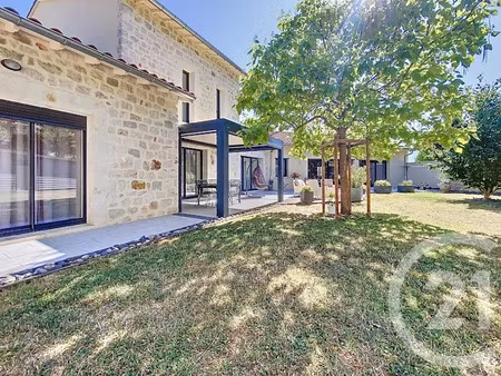 vente maison 5 pièces 292.23 m² à saint-germain-laprade (43700)  699 000 €