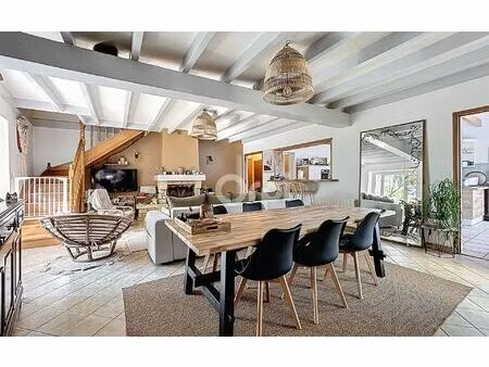 maison chamboret 206 m² t-7 à vendre  225 000 €