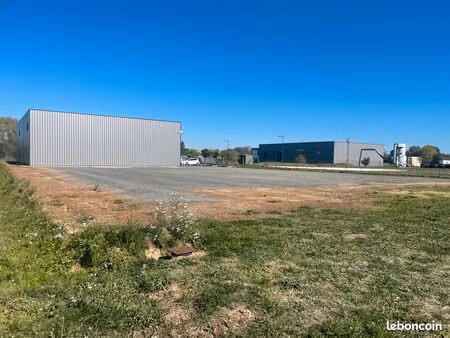 location terrain divisible pour stockage non polluants aux artigues de lussac