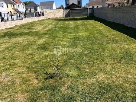 terrain 450 m² vaux le penil