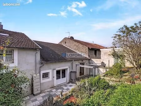 maison 8 pièces 139 m²