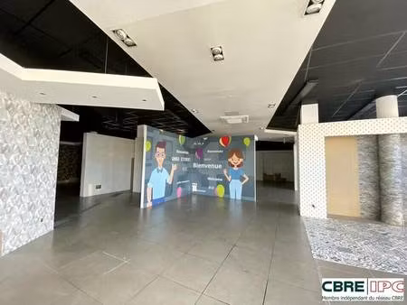 local commercial à louer