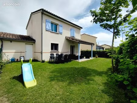 maison t4 résidence avec piscine