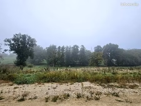 terrain 740 m² marboz