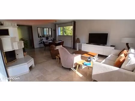 maison d'architecte 7 pièces à chantraine