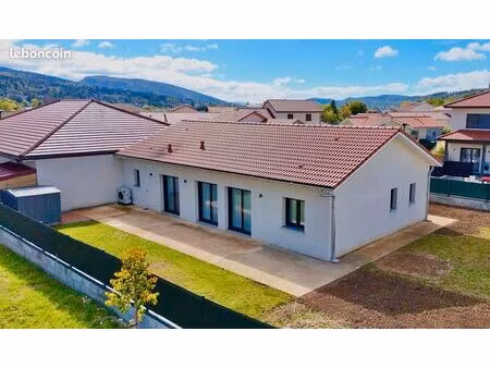 maison 4 pièces 97 m²