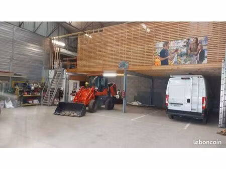 local industriel 425 m²