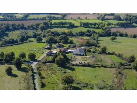 maison de luxe à vendre à pressac