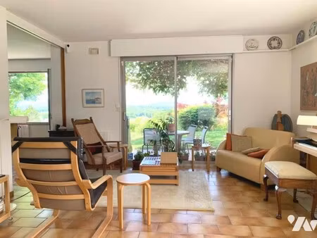 maison de luxe à vendre à sauverny