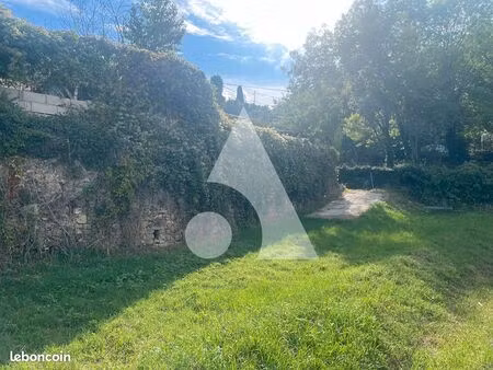 terrain 648 m² varages