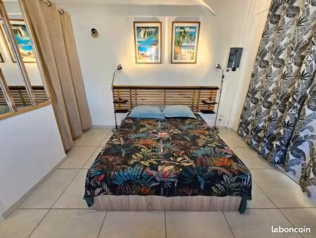 appartement 2 pieces meublé avec piscine- sainte anne  martinique
